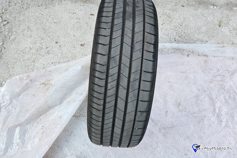 215/55 R18 nyari gumi felaro elado