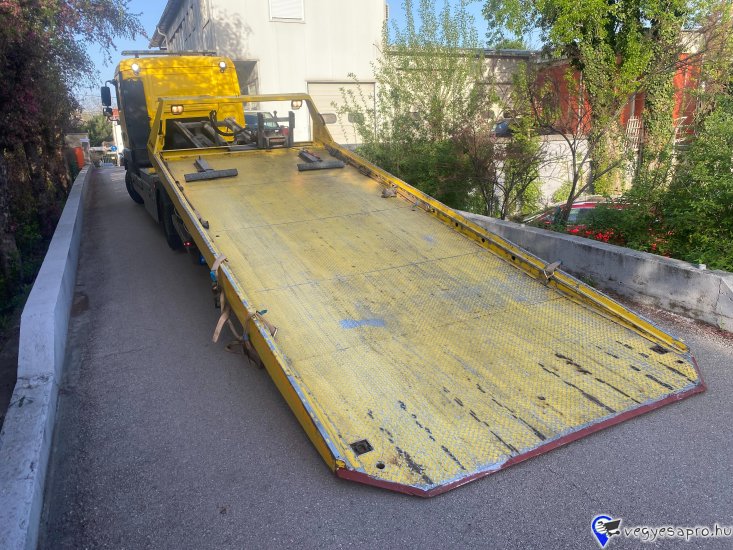 Nem indul az autója? Lerobbant, vagy nehezen hozzáférhető helyen van? Mészáros Autómentő Kft. azonnal a segítségére siet darus autómentővel! ✅ 0–24 órás darus autómentés, hétvégén és ünnepnapokon is ✅ Személyautó, SUV, kisteher, akár nehezen mozgatható járművekhez ✅ Gyors, biztonságos és kíméletes emelés és szállítás ✅ M7 – M1 – M0 – M3 – M31 autópályák mentén, országosan Mészáros Autómentő Kft. – darus mentés profi szinten. Tel.: 06 20 9188 649 Nem indul az autója? Segítünk – azonnal indulunk!