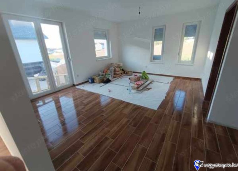 Prémium minőségű festés, mázolás, tapétázás

Dobja fel élénk színekkel, vagy egy szép tapétával! Ön megálmodja,Mi megvalósítjuk!
Hívjon bátran, ingyenes helyszíni felmérésért vagy írjon e-mailt proo.painter@gmail.com

06205085638
Festés nagyon rövid határidővel!
Pattog a festék az ablakról? 

Nekünk mindegy, hogy új vagy régi, gyönyörűvé varázsoljuk.