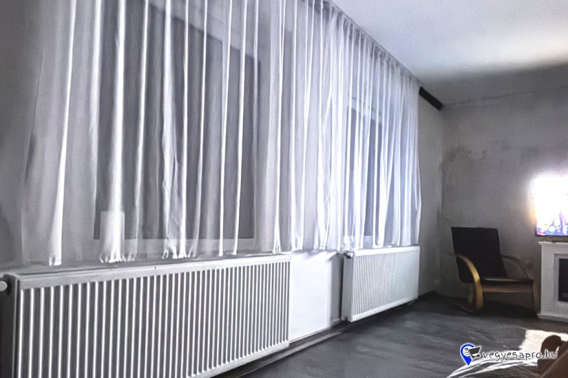 Különleges tanya eladó Dunavarsányban.