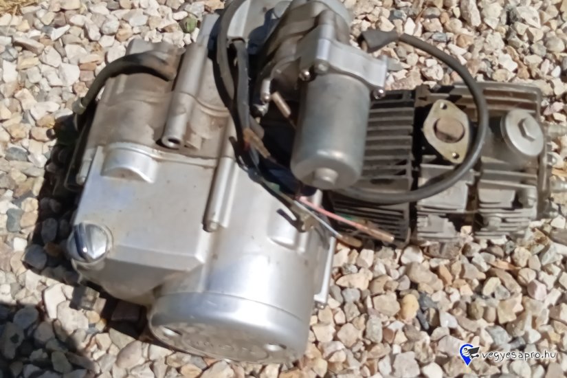 eladó segéd motor kerékpár