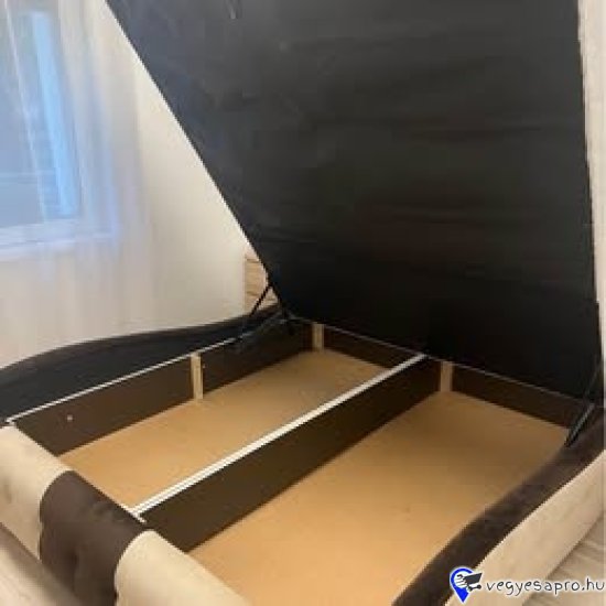 Betétes –ágyneműtartós modell beépített rugós matraccal. Méret: 180x200 cm Az ágy külső szélessége +22 cm Magasság: 87 cm Ülőmagasság: 52 cm