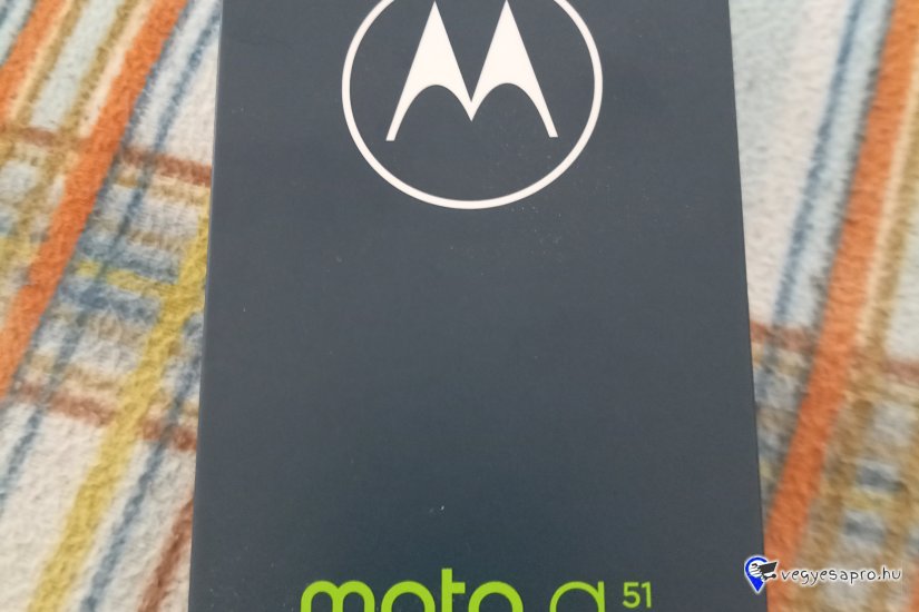 Eladó első tulajdonostól megkímélt üzemképes motorola okos mobil!